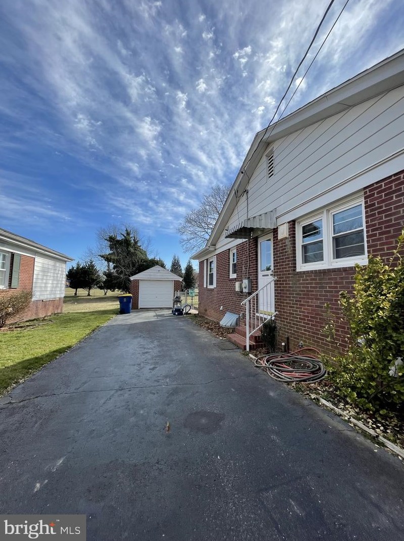 72 Sackarackin Ave, Dover, DE 19901