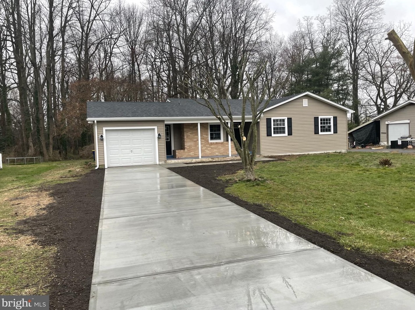 708 Truitt Ave, Slaughter Beach, DE 19963
