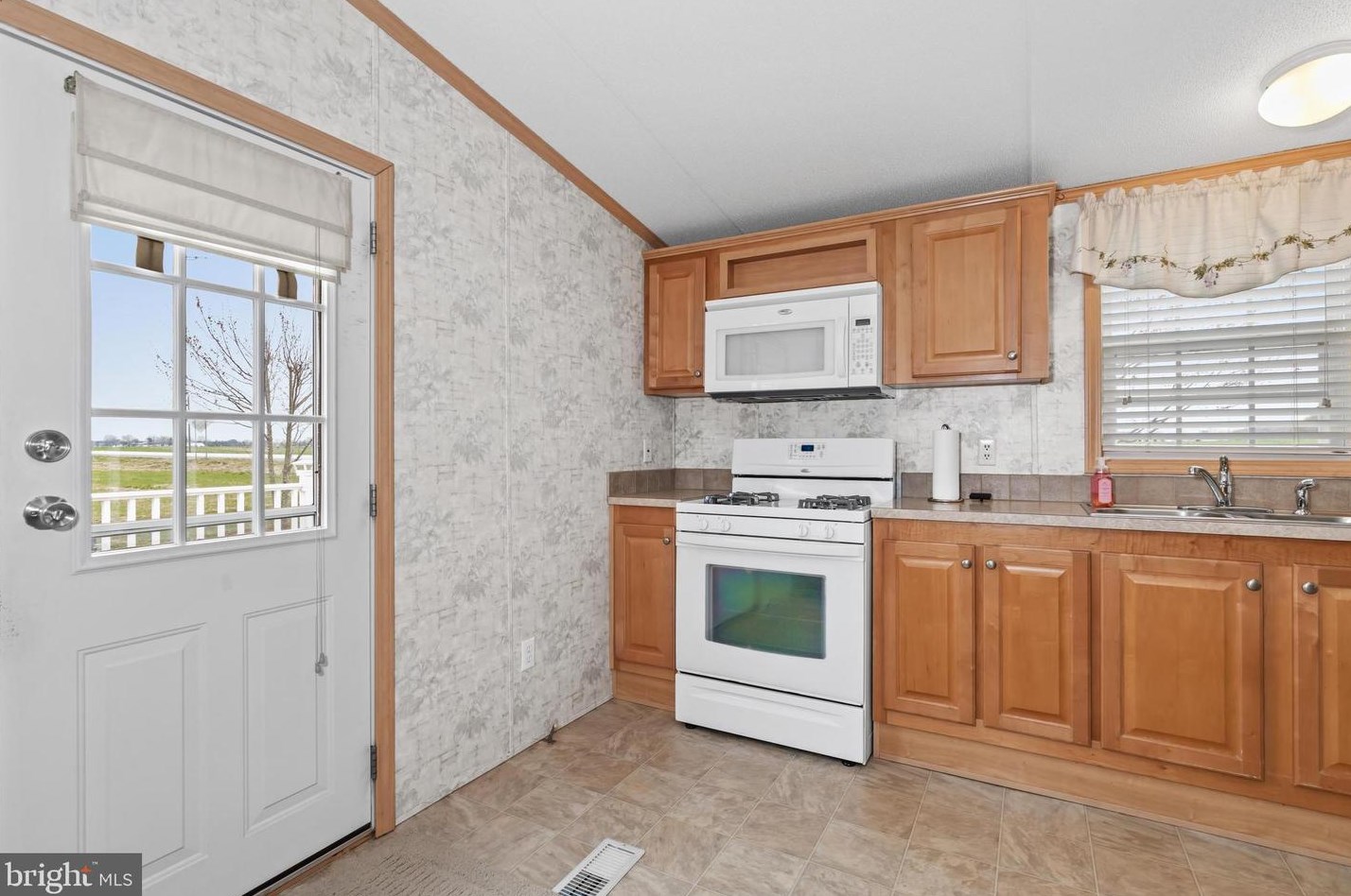 1480 Upper King Rd, Felton DE  19943-5856 exterior