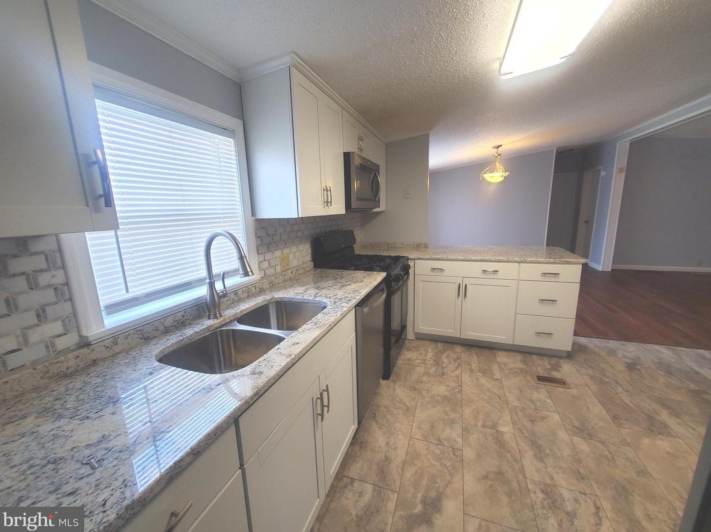 15 Welch Dr E, Dover, DE 19901