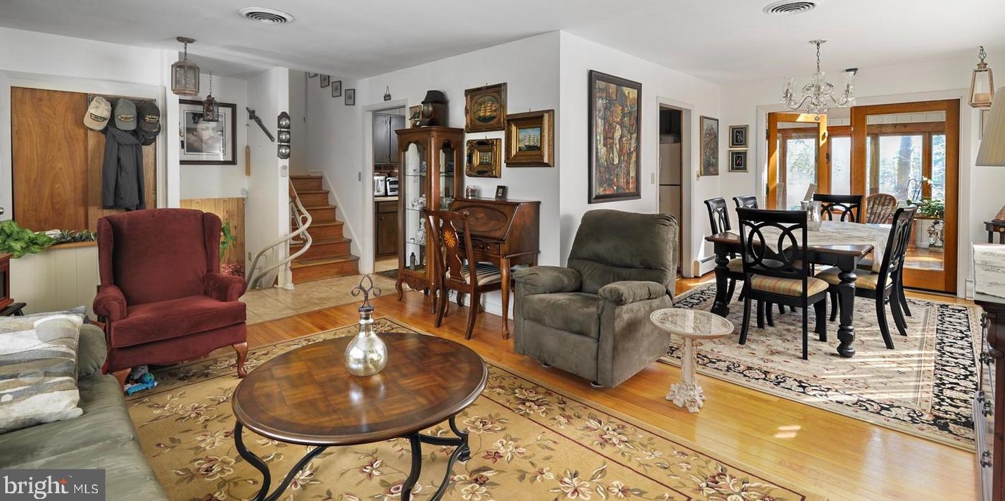 142 Lake Dr, Felton DE  19943-5112 exterior