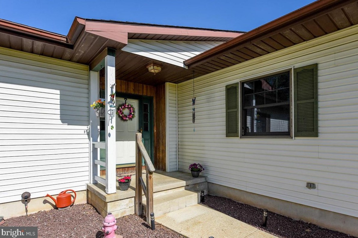 2187 Chimney Hill Rd, Felton, DE 19943