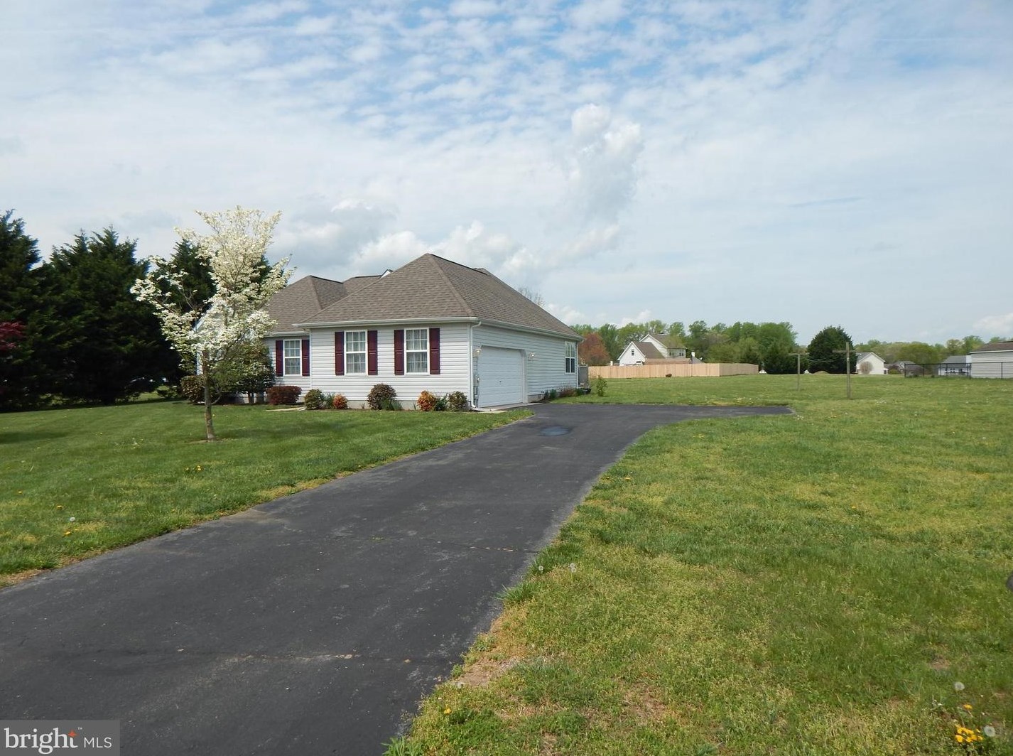 584 Sunny Meadow Dr, Magnolia, DE 19962