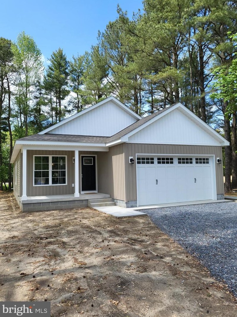 55 Jones St, Felton, DE 19943