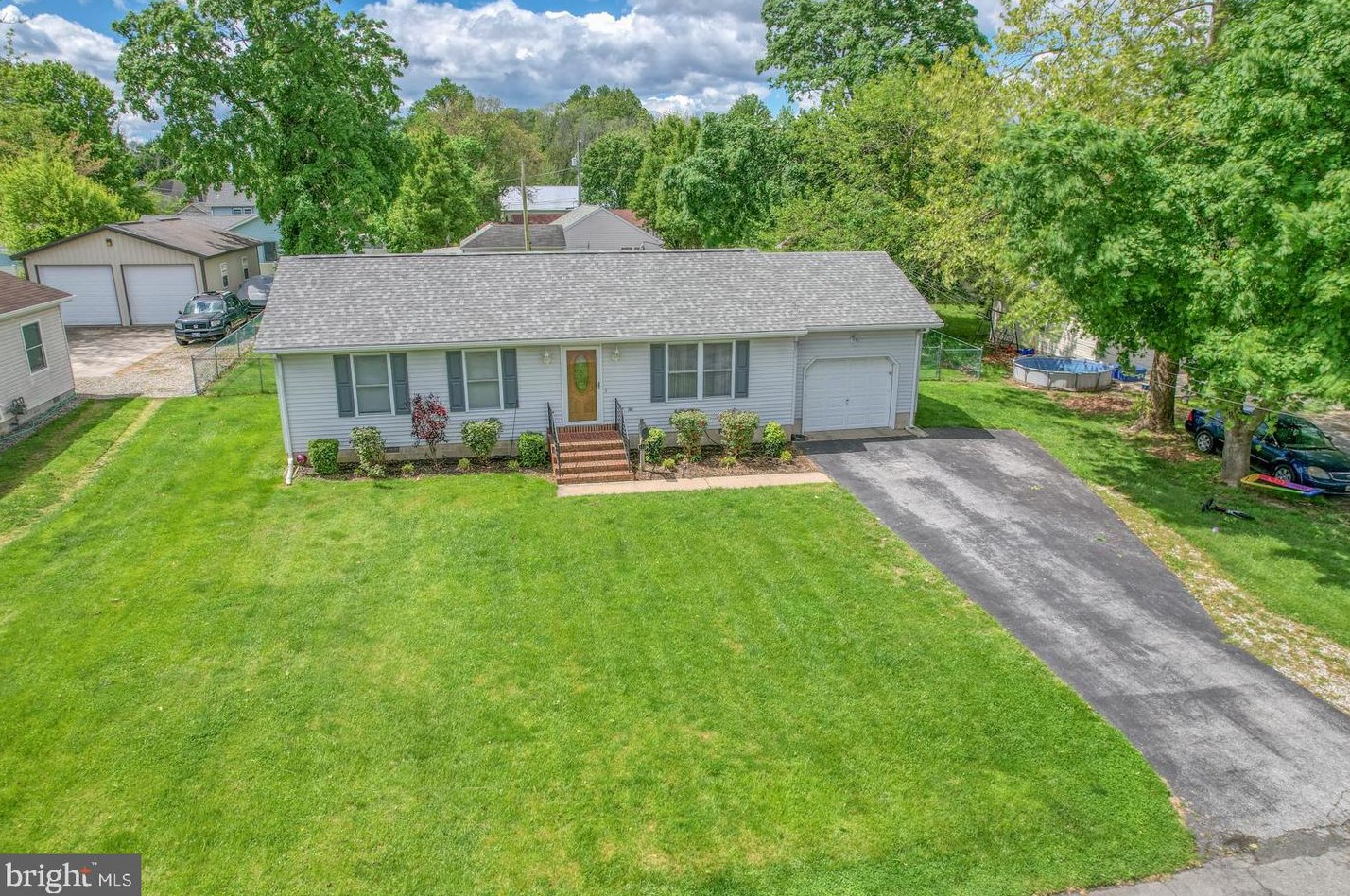 318 W Broad St, Camden-Wy, DE 19934