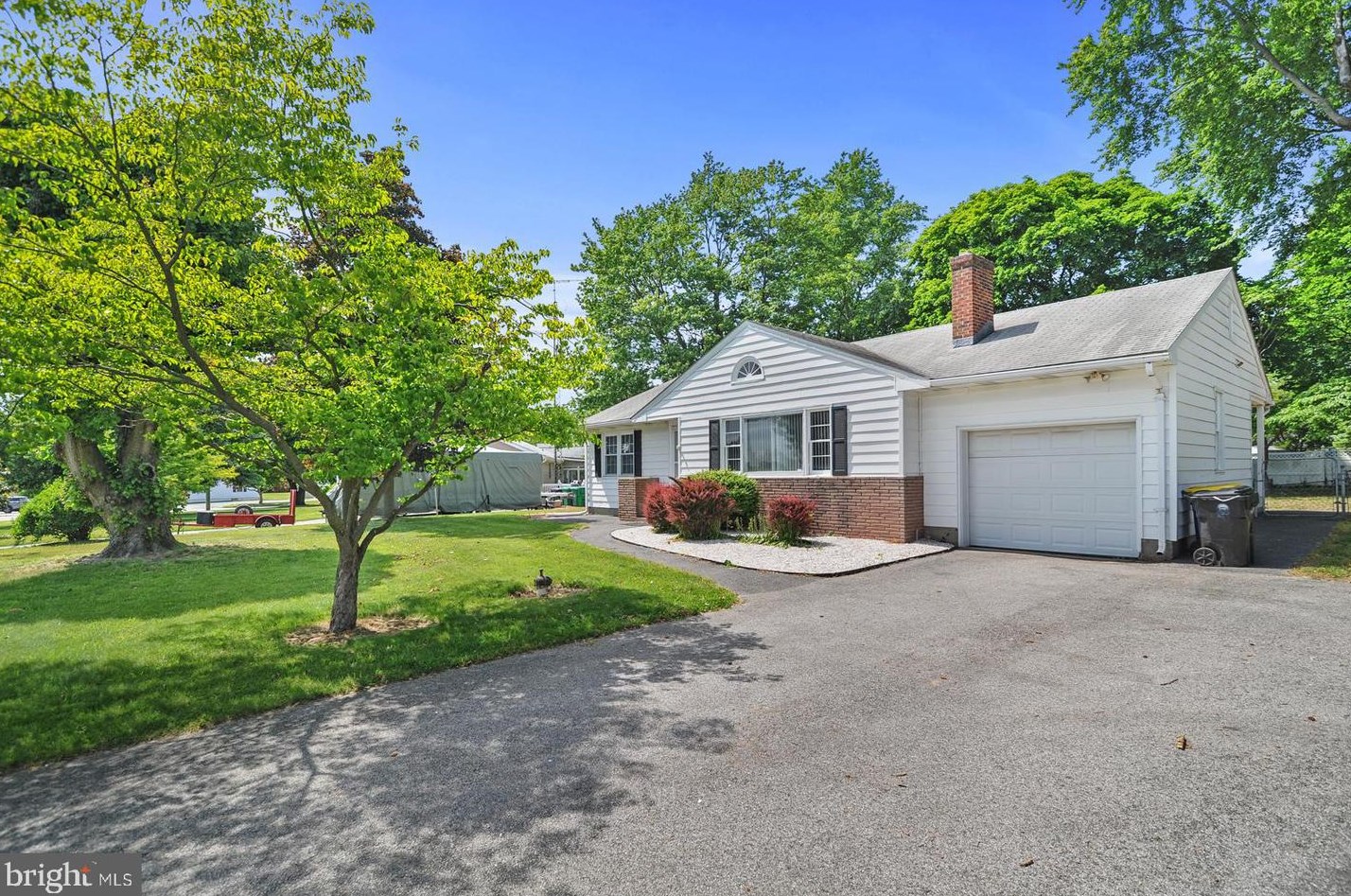 123 W Lebanon Rd, Dover, DE 19901