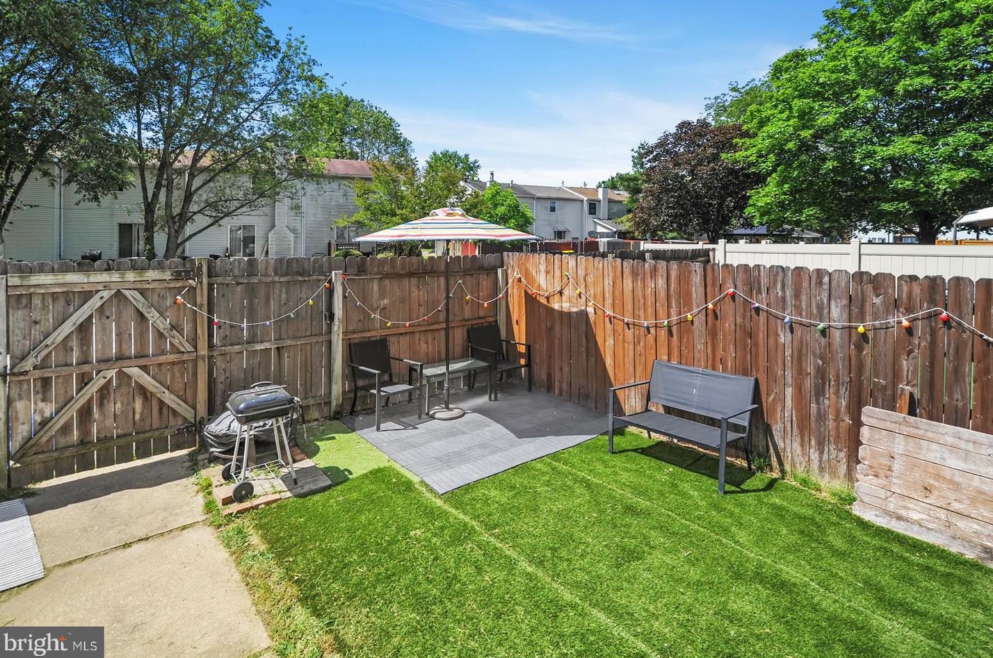 18 Greenway Ln, Dover, DE 19901