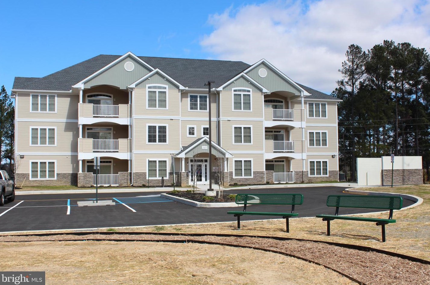 1665 Kenton Rd #203, Dover, DE 19901