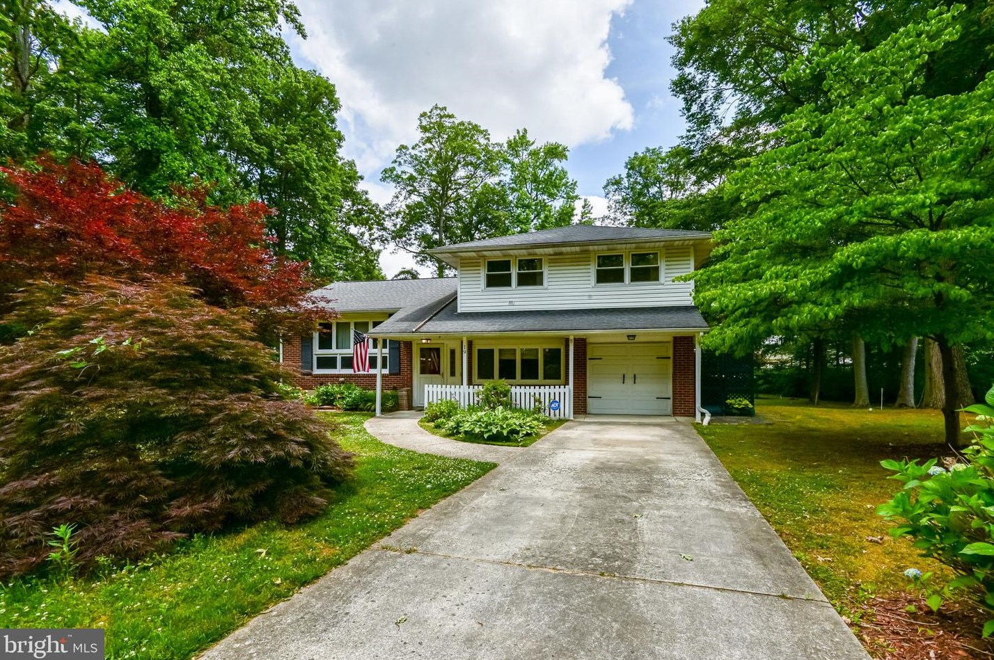 19 Baltusrol Ct, Dover, DE 19904
