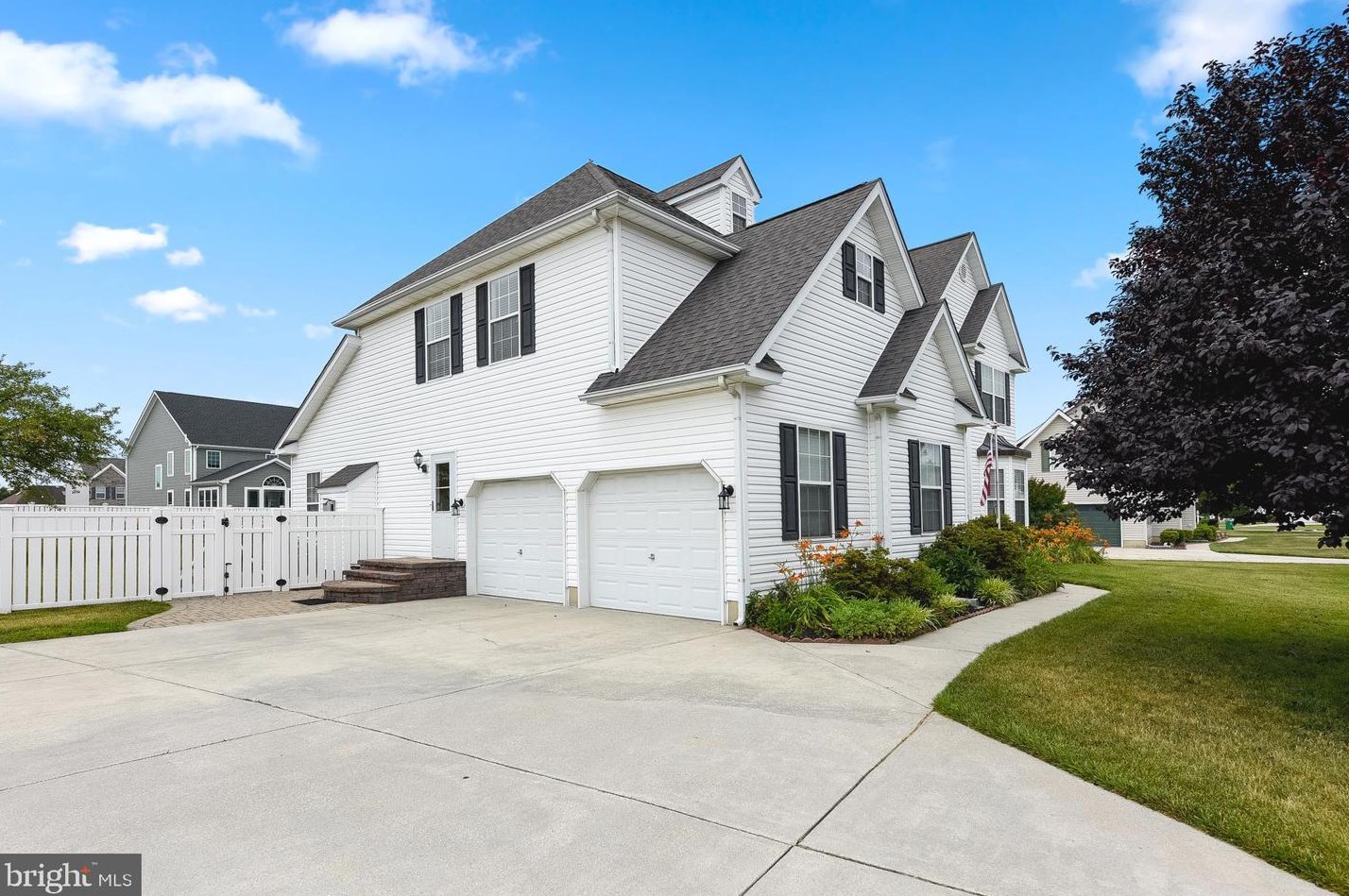 417 Apple Blossom Dr, Camden-Wy, DE 19934