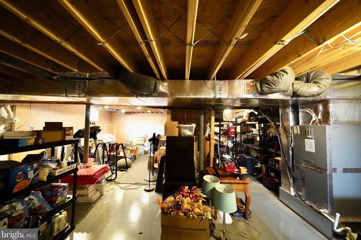 1297 Smyrna Leipsic Rd, Smyrna DE 19977-3015 exterior