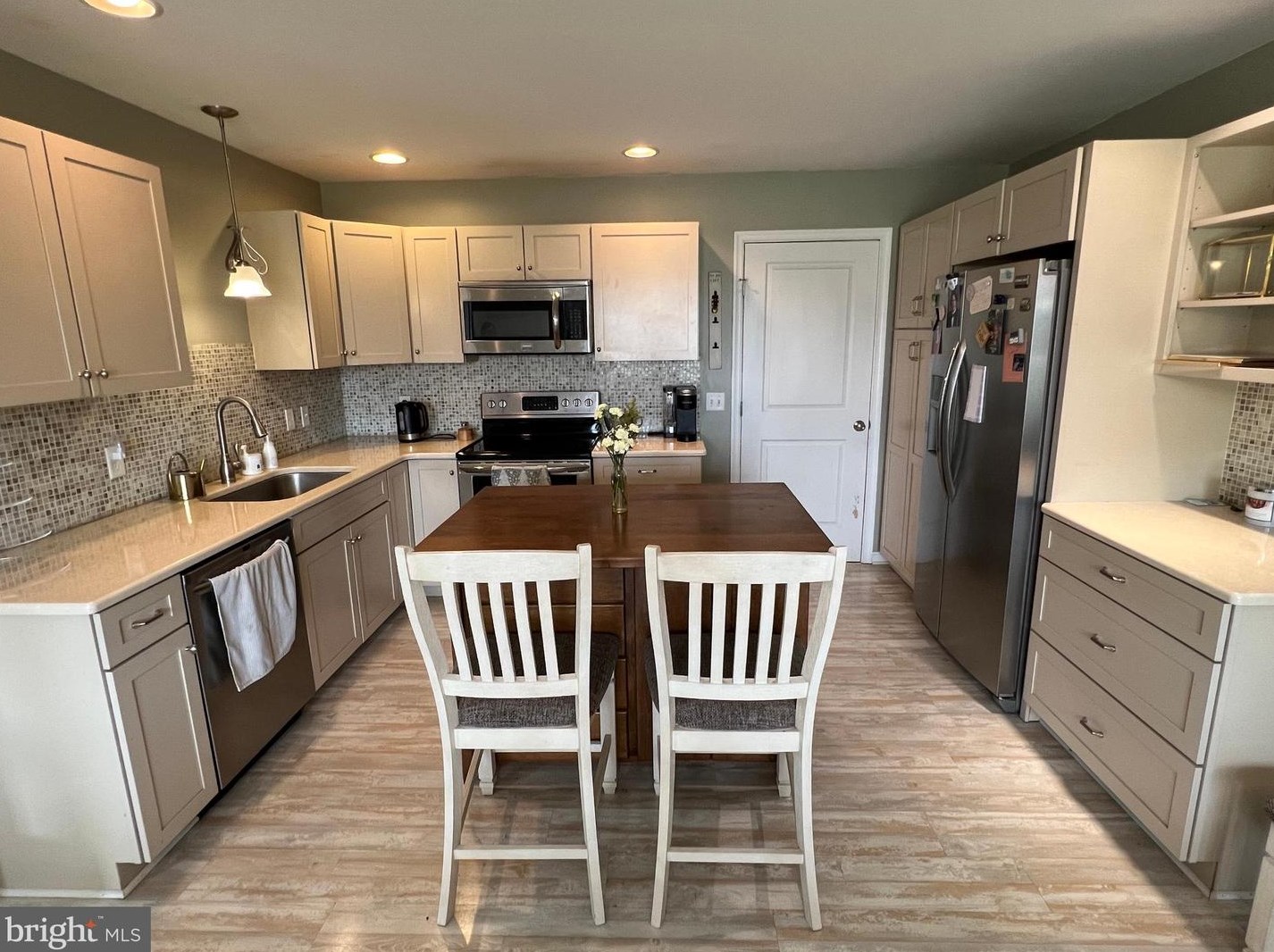 1297 Smyrna Leipsic Rd, Smyrna DE 19977-3015 exterior