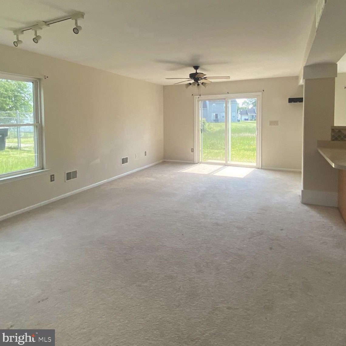 430 E Wind Dr, Dover, DE 19901