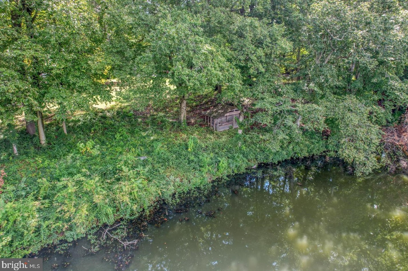 213 Shore Dr, Dover DE  19901-5740 exterior