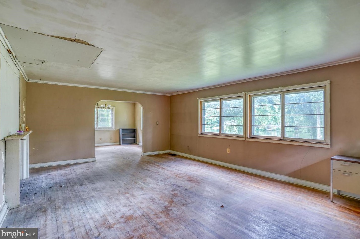 213 Shore Dr, Dover DE  19901-5740 exterior