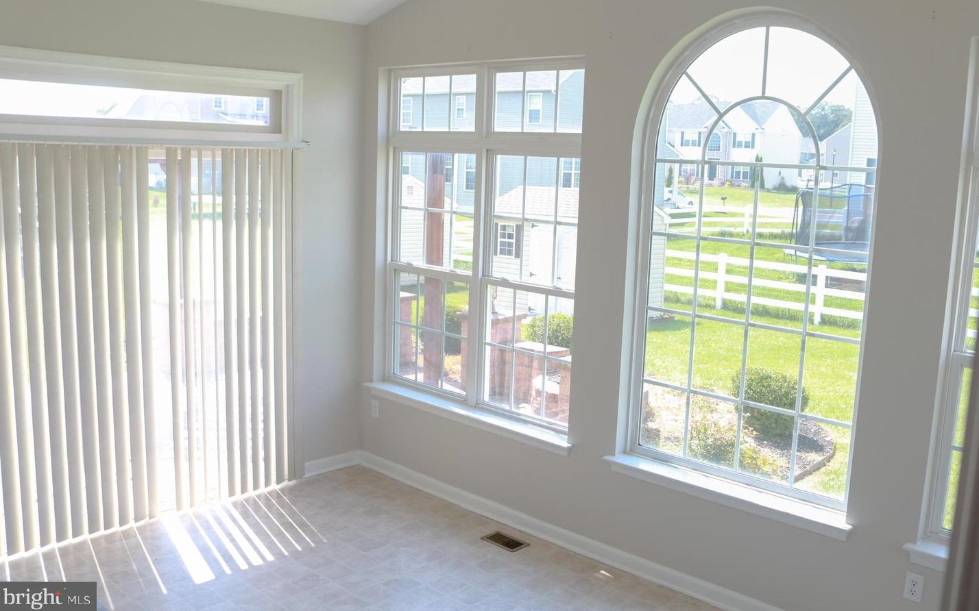 41 Oriole Ln, Smyrna DE 19977-4064 exterior