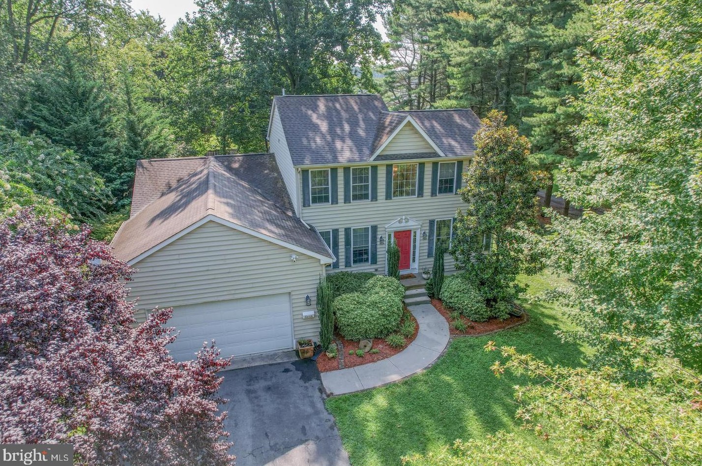 161 Oak Leaf Ln, Felton, DE 19943-5374