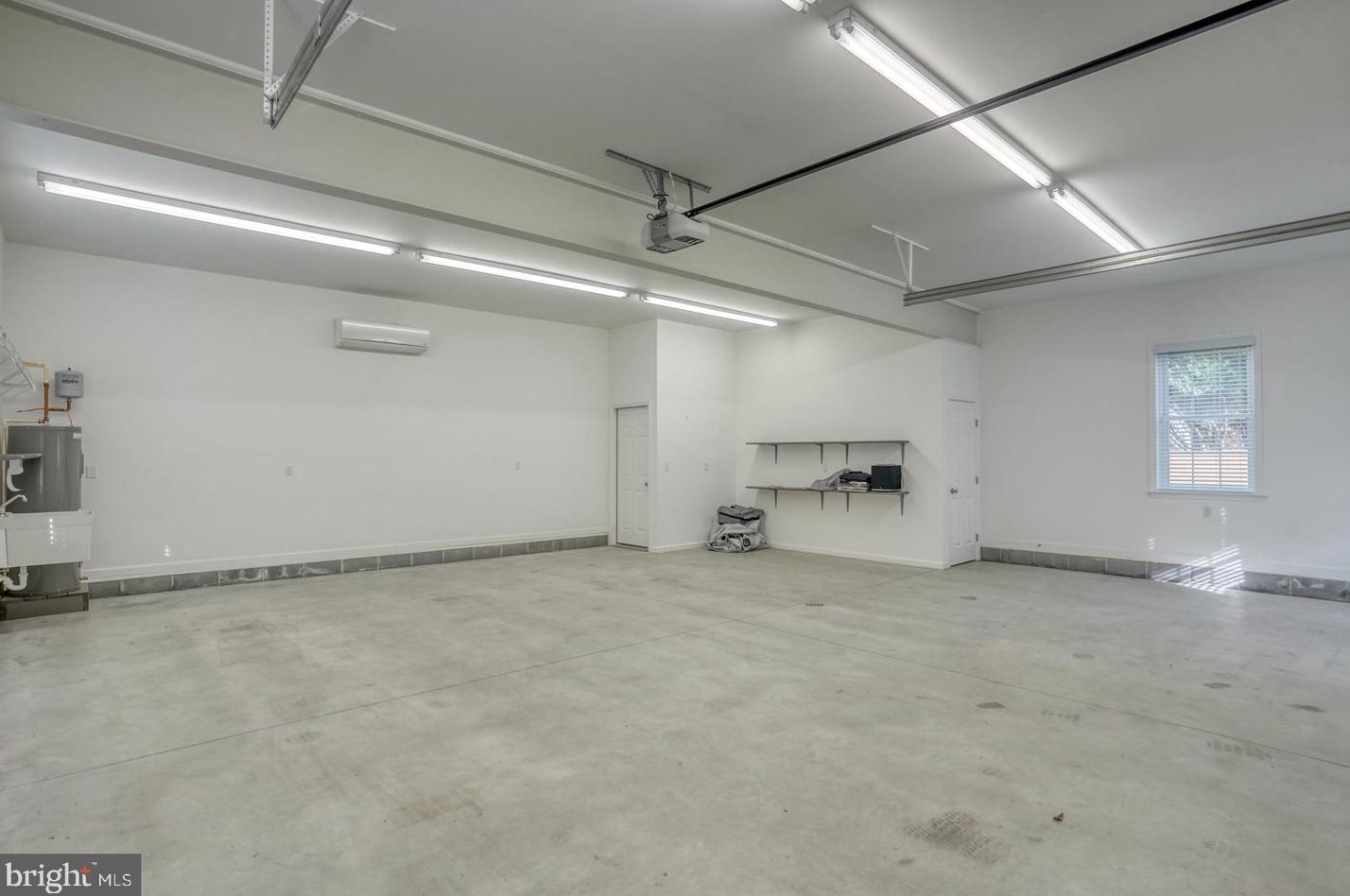 9 Holly Cove Ln, Dover DE  19901-6285 exterior