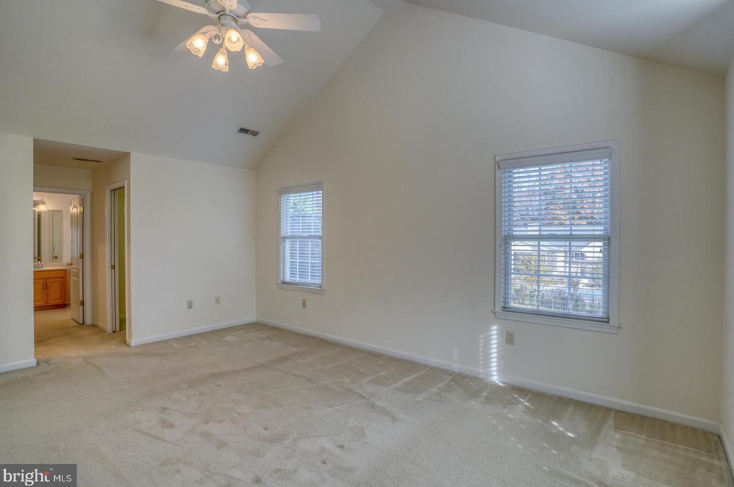 9 Holly Cove Ln, Dover DE  19901-6285 exterior