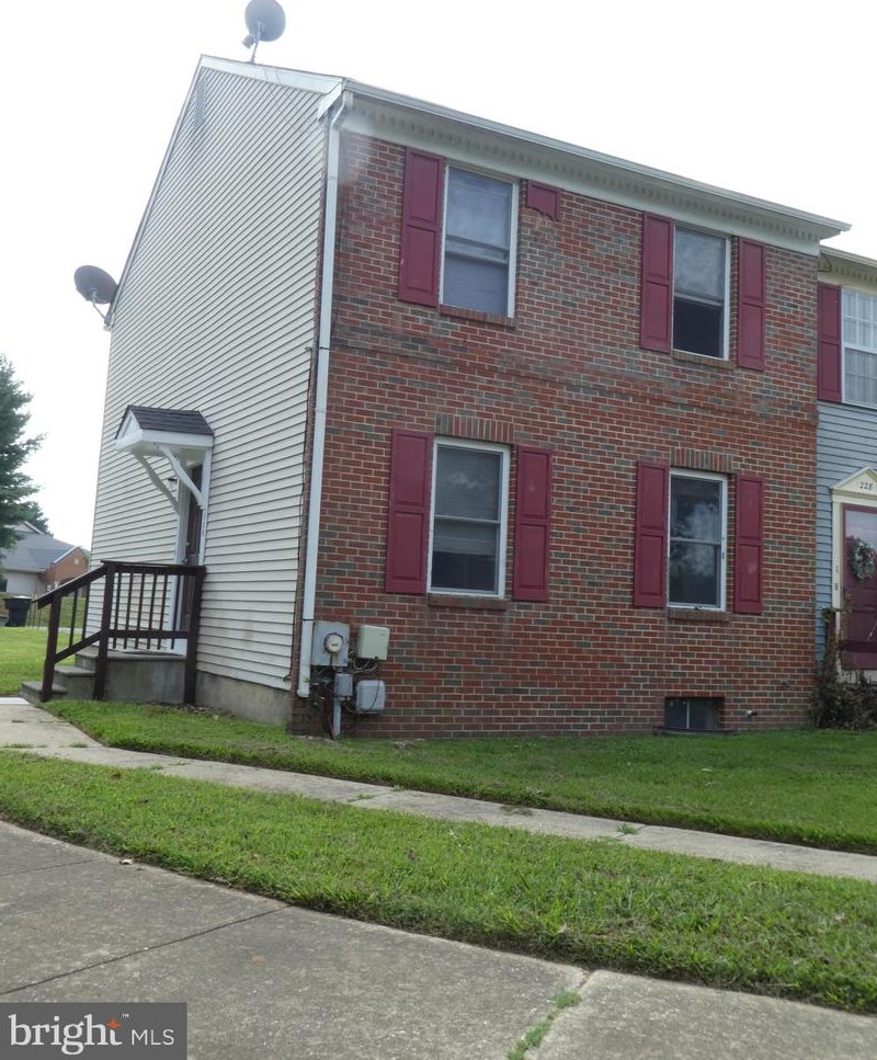 226 Green Blade Dr, Dover, DE 19904