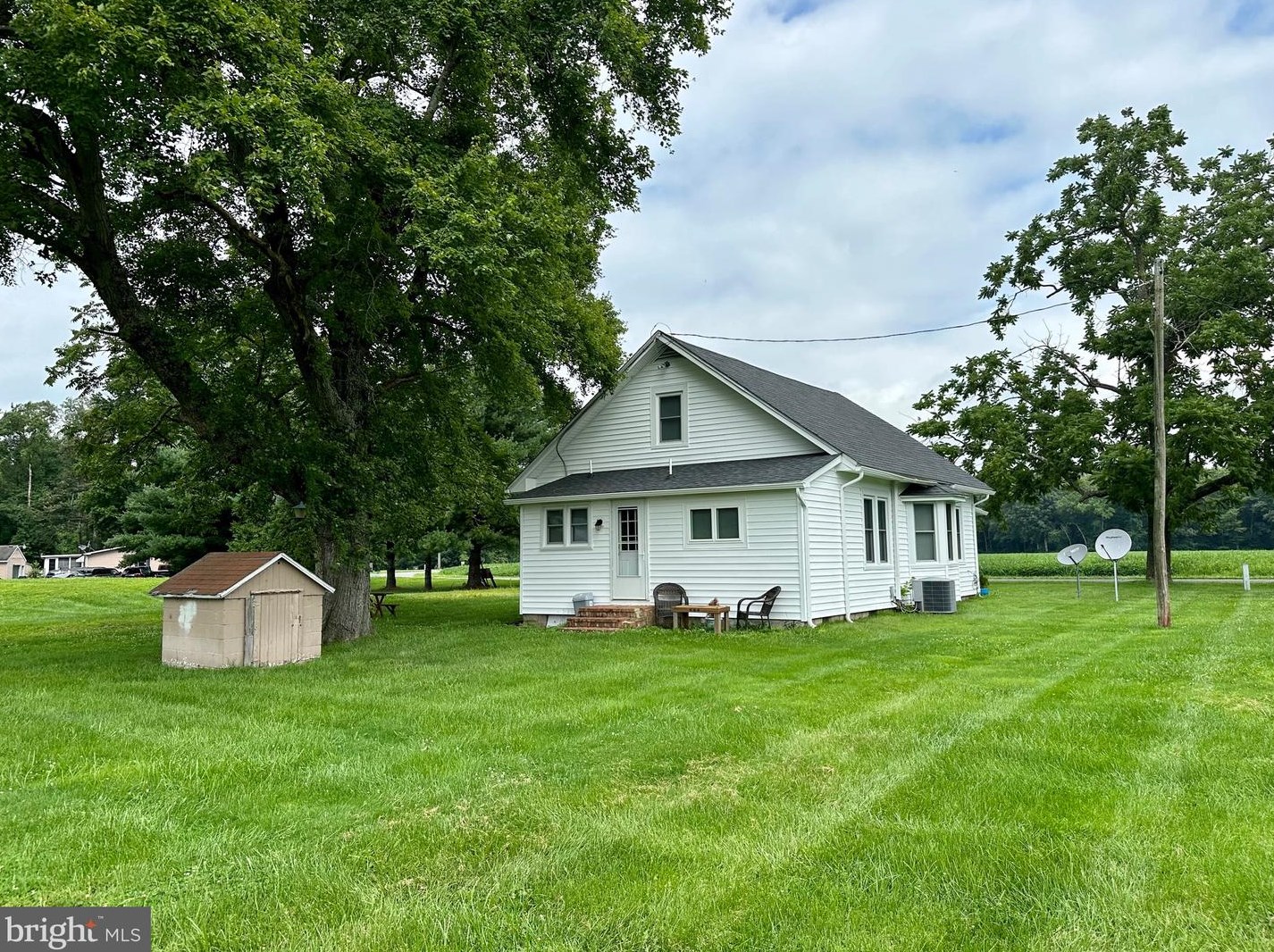 787 Hayfield Rd, Harrington, DE 19952