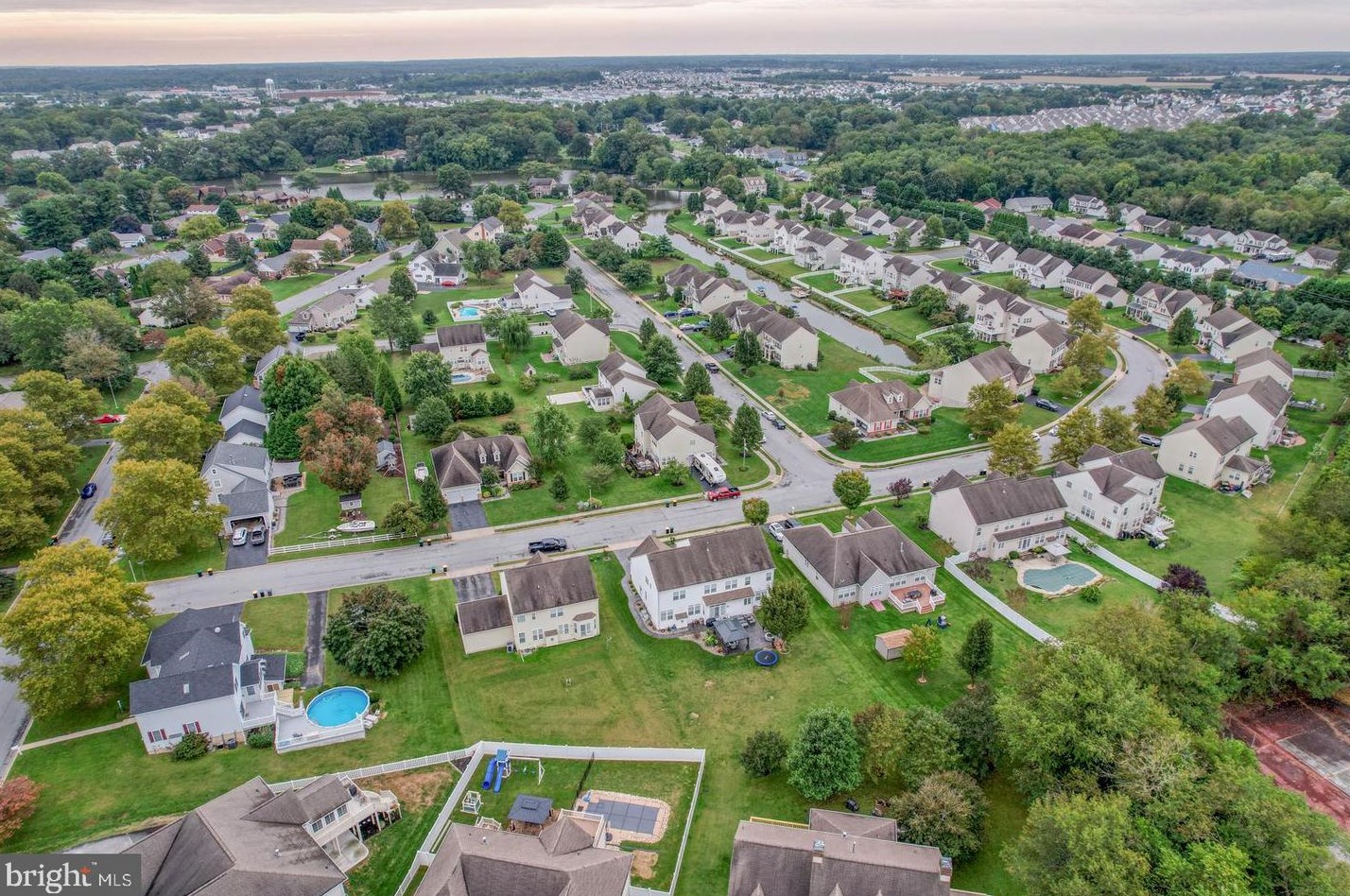 708 Dorchester Ct, Smyrna DE  19977-1637 exterior