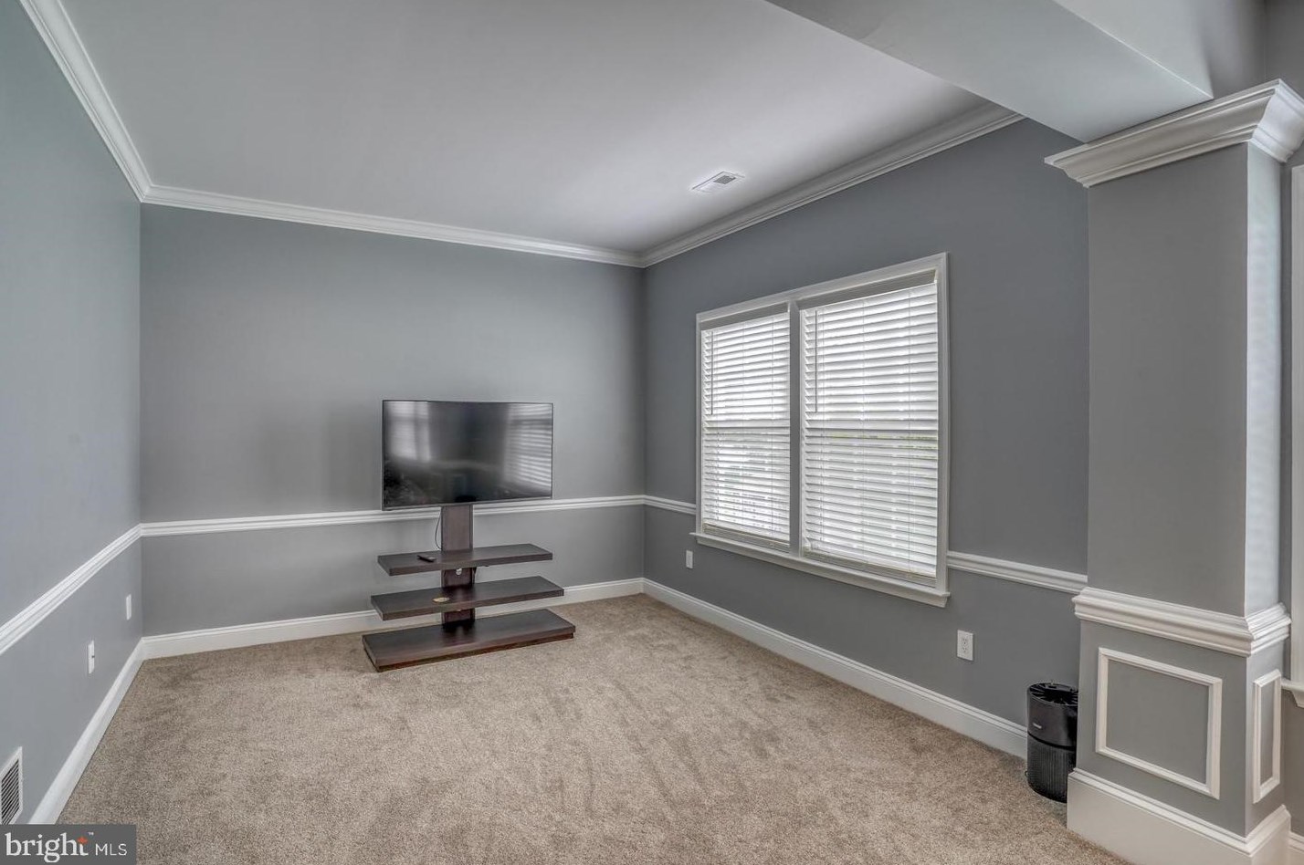 708 Dorchester Ct, Smyrna DE  19977-1637 exterior