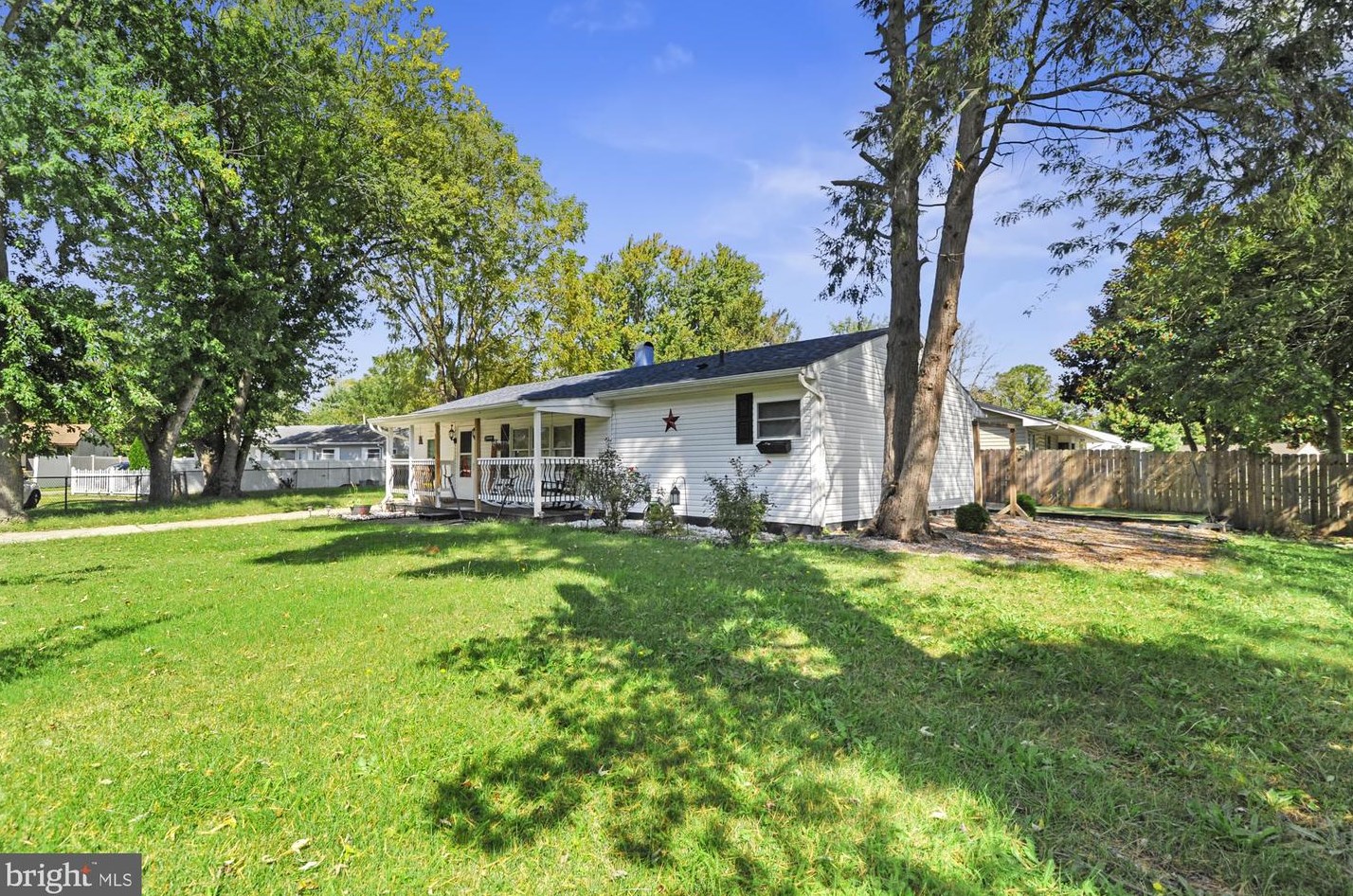 1 Dover Cir, Dover, DE 19901
