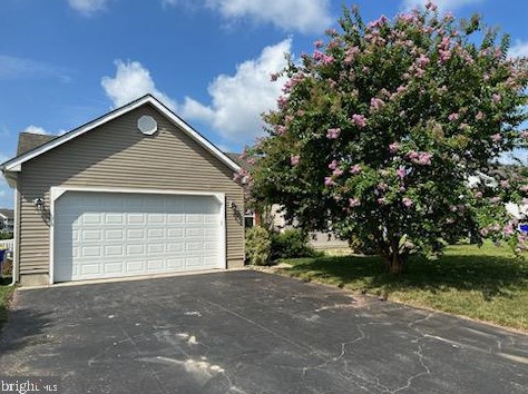 906 Ambler Ct, Harrington, DE 19952