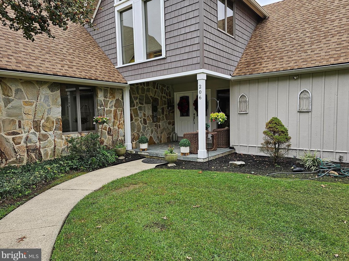 206 Pine Valley Rd, Dover, DE 19904