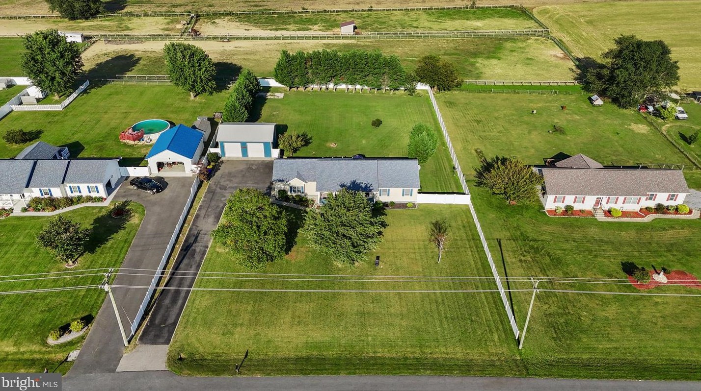 6758 Canterbury Rd, Felton DE  19943-4387 exterior