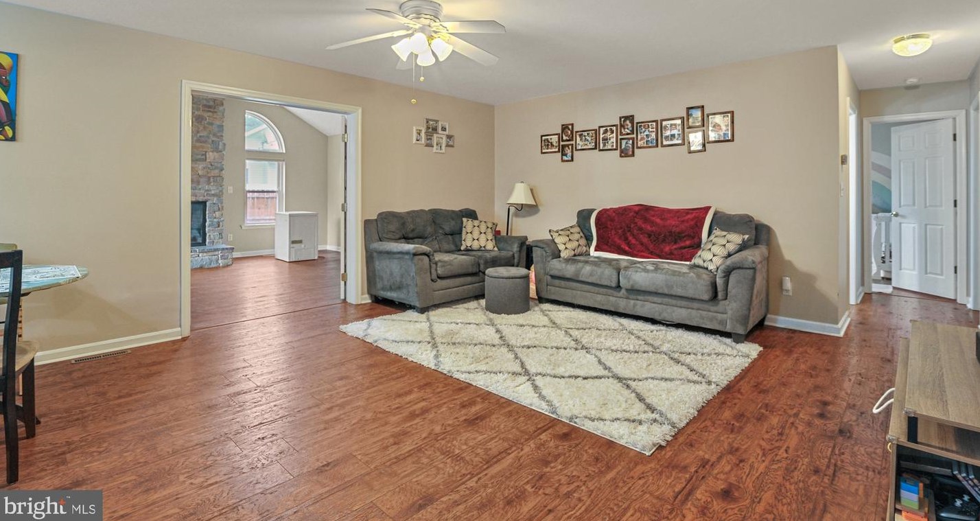 59 General Torbert Dr, Slaughter Beach, DE 19963