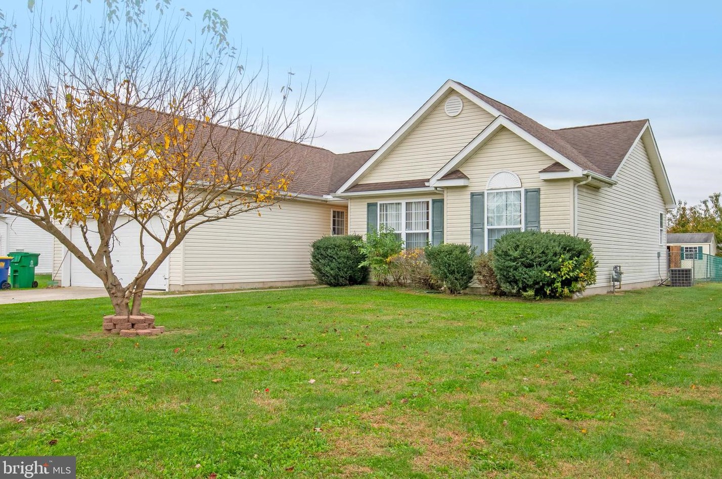 247 S Ember Dr, Felton, DE 19943