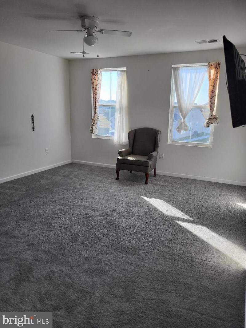 331 Nob Hill Rd, Dover DE  19901-8851 exterior