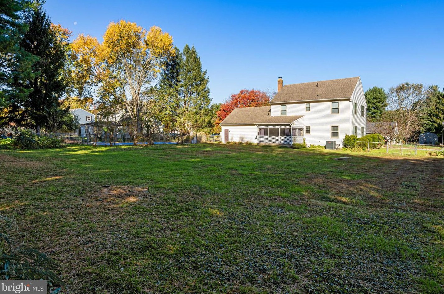 14 Drew Ct, Dover DE  19901-6422 exterior