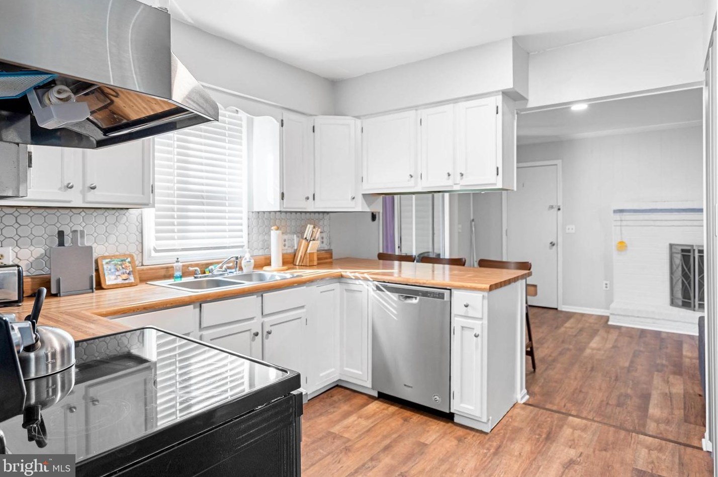 14 Drew Ct, Dover DE  19901-6422 exterior