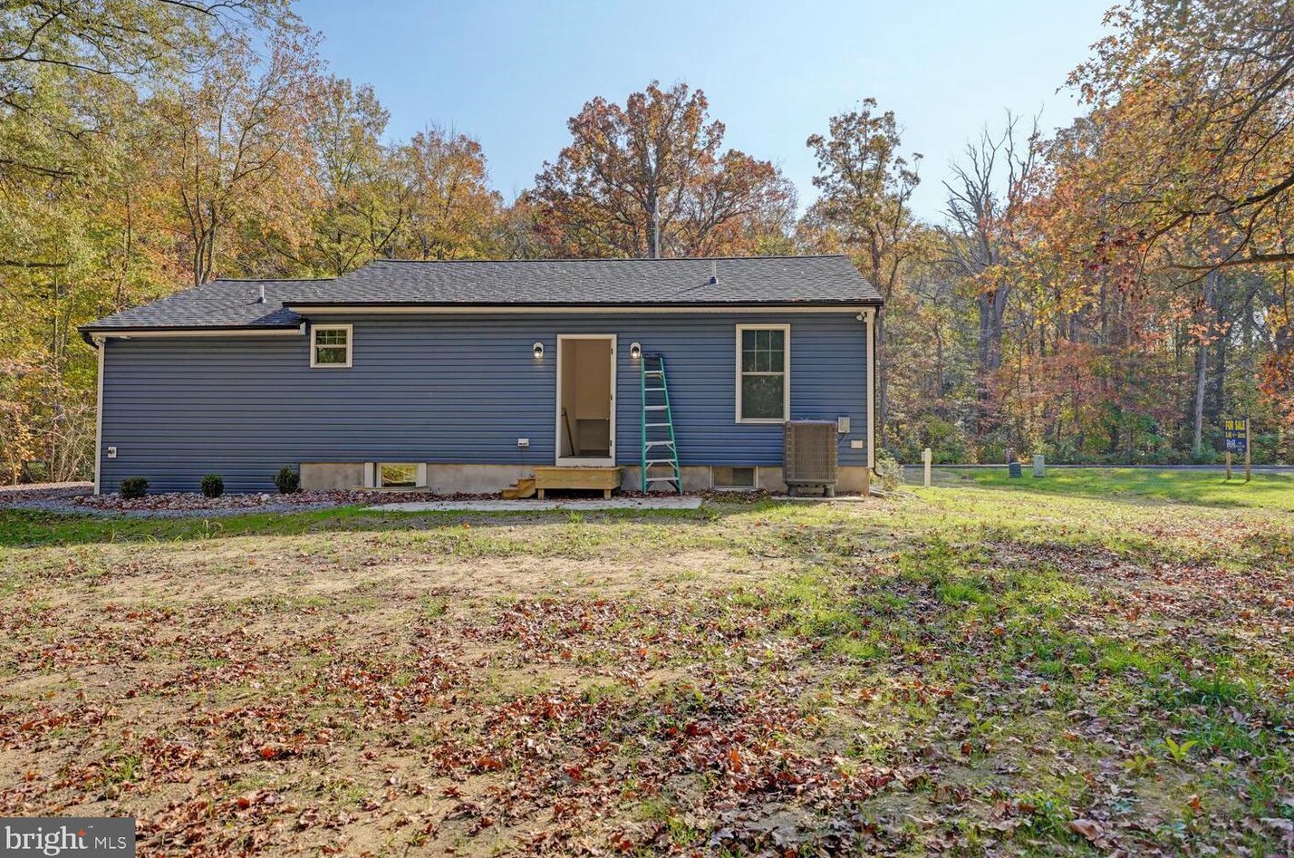 1325 Walker Rd, Dover DE  19904-6543 exterior