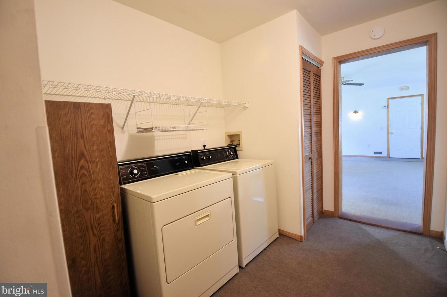 2103 White Oak Rd, Dover DE  19901-3359 exterior