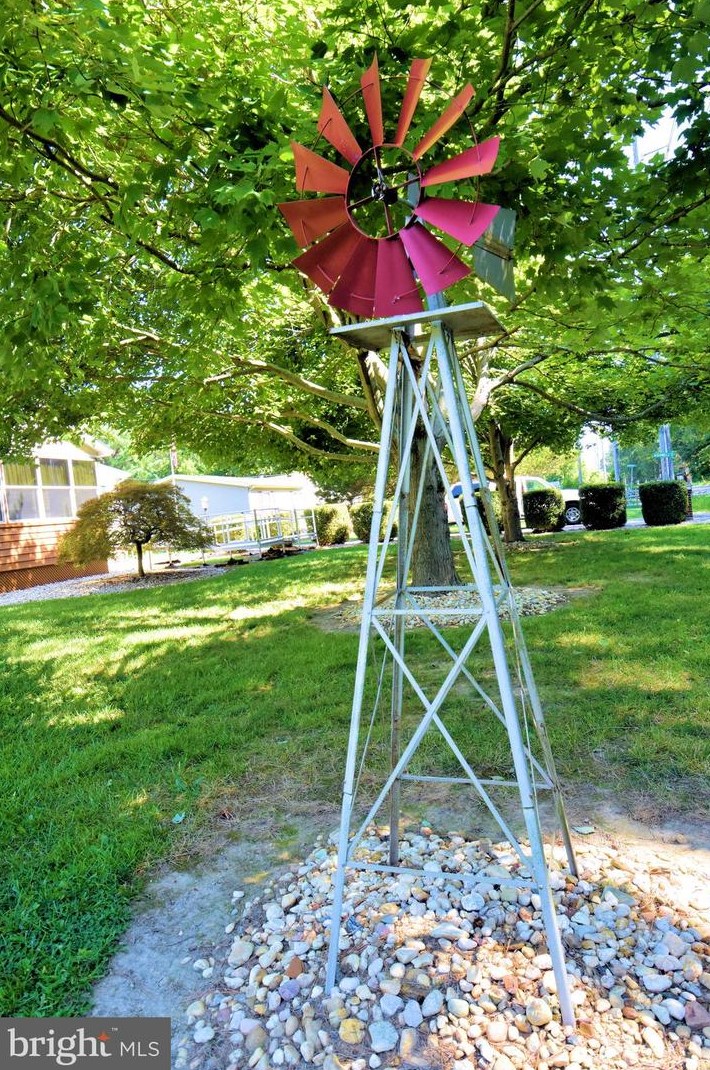 2103 White Oak Rd, Dover DE  19901-3359 exterior