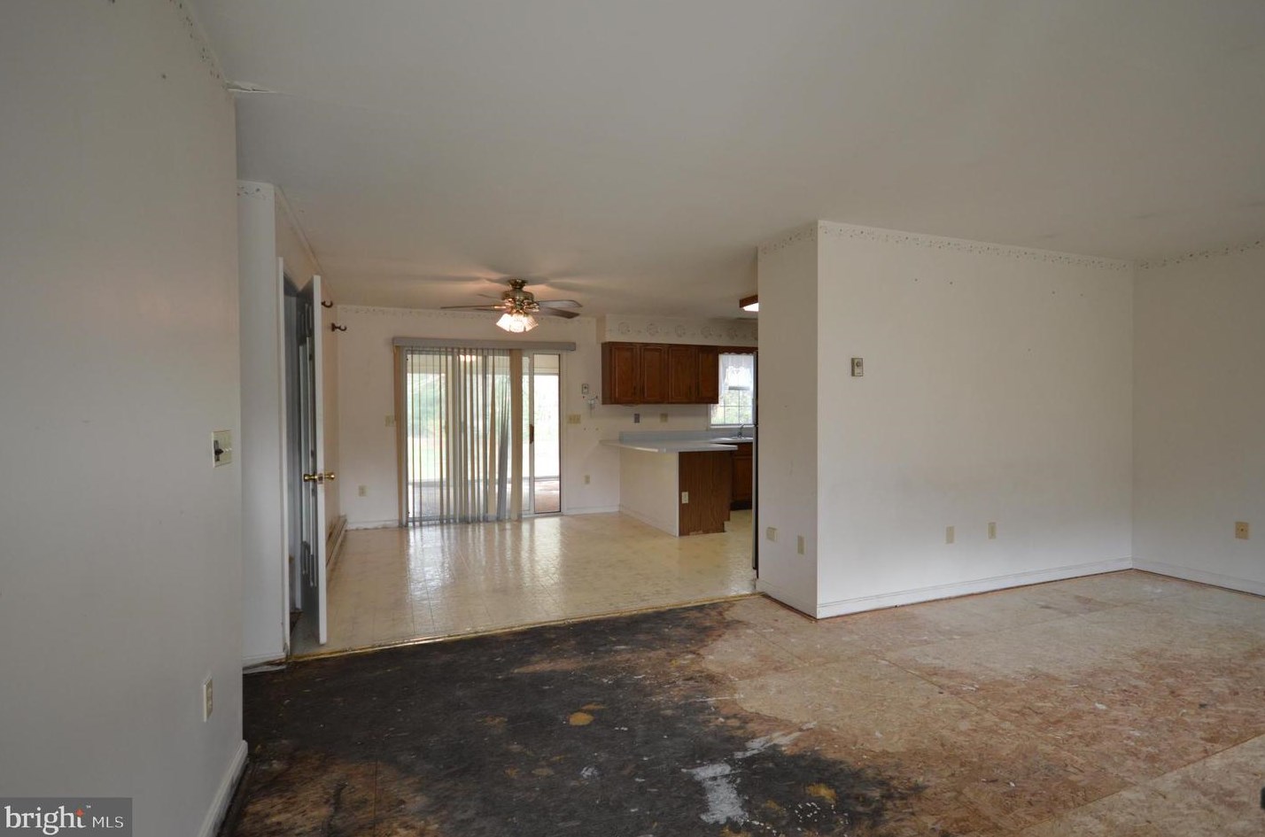17 E Huntington Cir, Dover, DE 19904