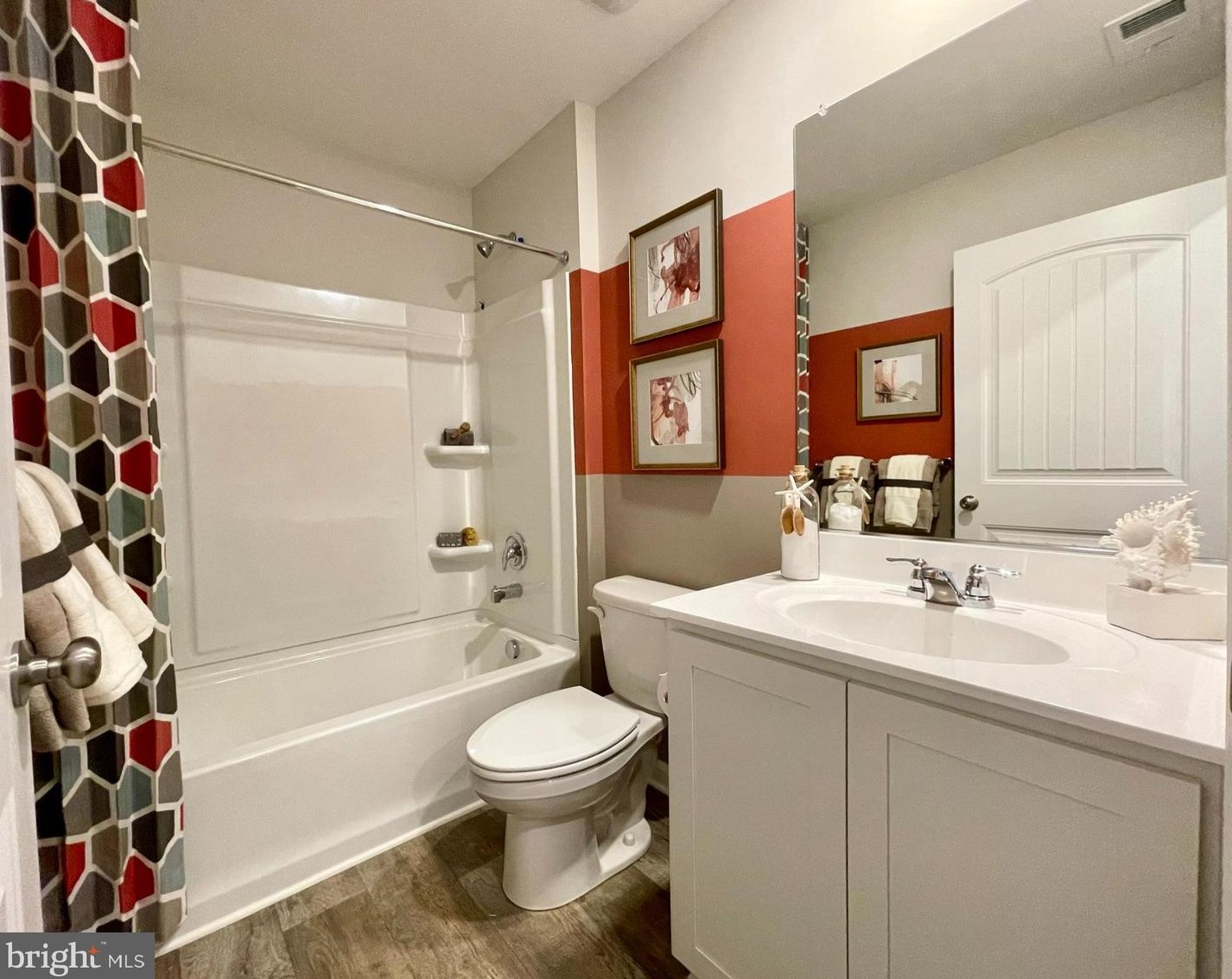 13 Ediman Ct, Dover DE  19901-6505 exterior