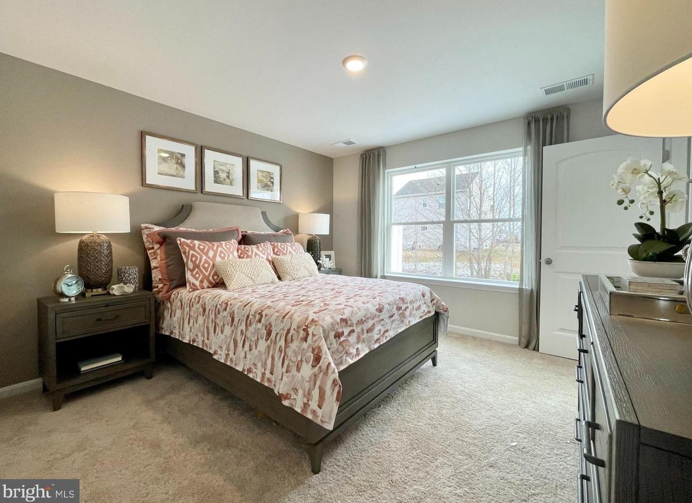 13 Ediman Ct, Dover DE  19901-6505 exterior