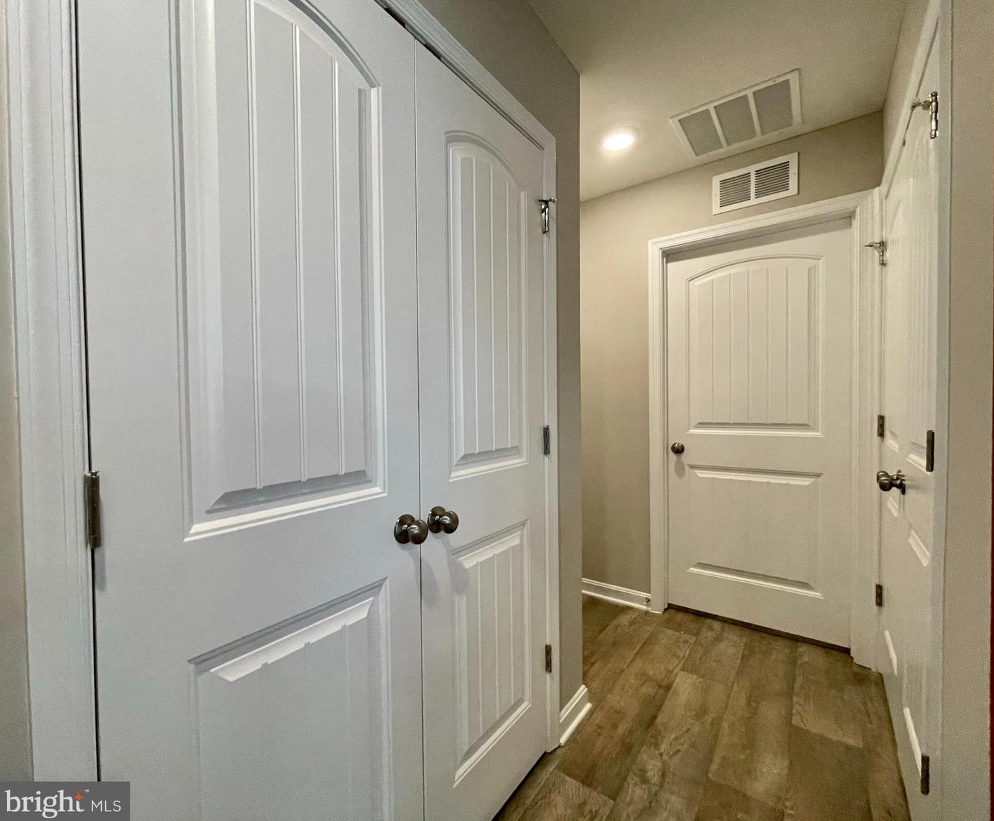 13 Ediman Ct, Dover DE  19901-6505 exterior