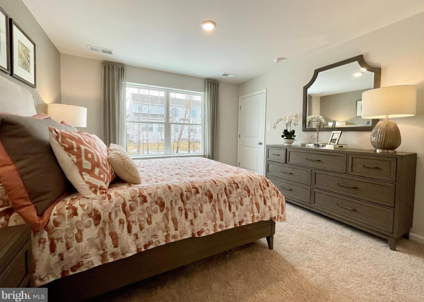 13 Ediman Ct, Dover DE  19901-6505 exterior