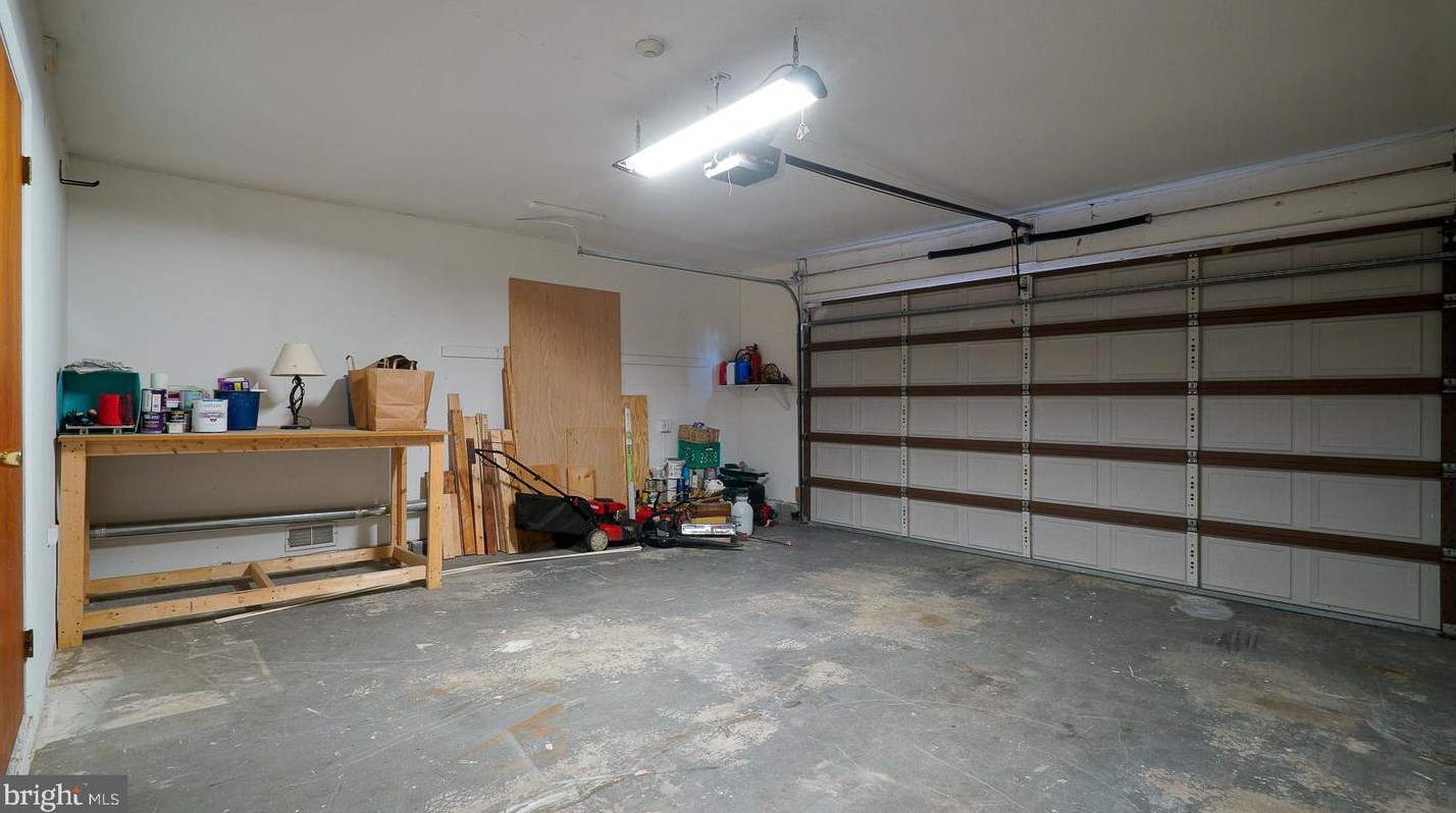 228 Old Mill Rd, Dover DE  19901-6256 exterior