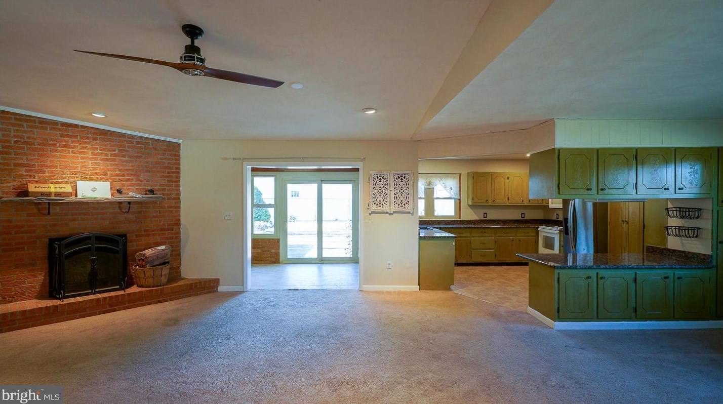 228 Old Mill Rd, Dover DE  19901-6256 exterior