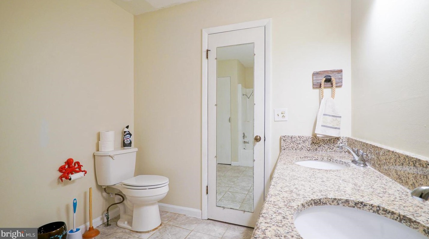 228 Old Mill Rd, Dover DE  19901-6256 exterior