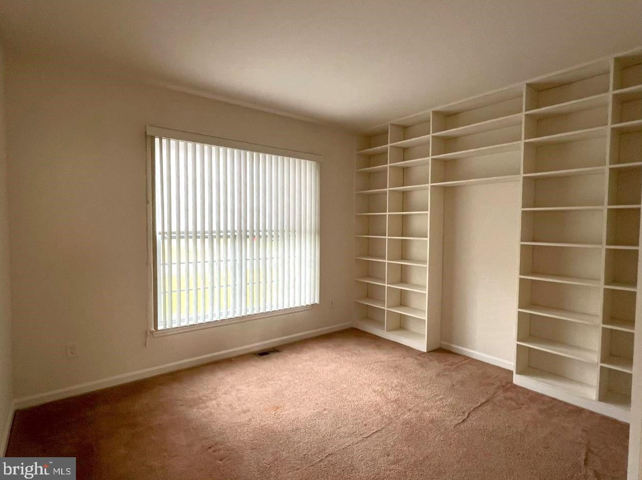 15 Wooten Ct, Dover DE  19904-3863 exterior