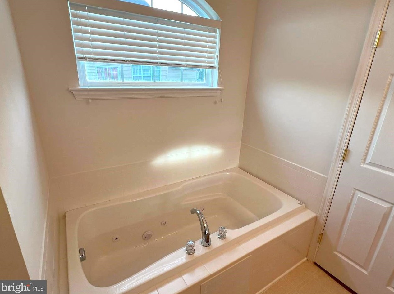 15 Wooten Ct, Dover DE  19904-3863 exterior