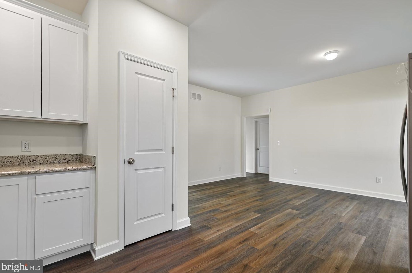 749 Oak Dr, Dover DE  19904-4341 exterior